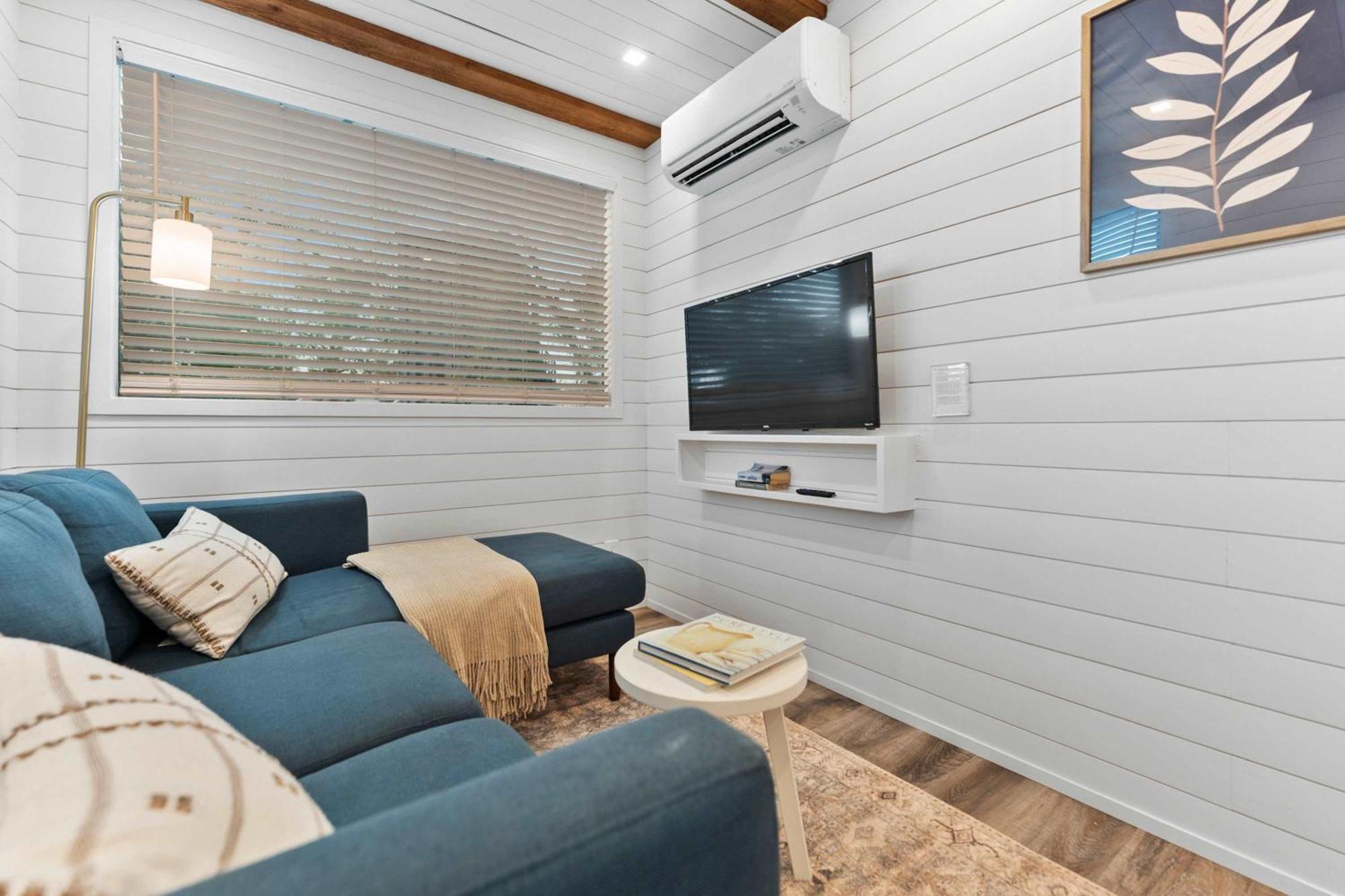 Container Home With Rooftop Views And Pickleball-Pecan Grove Беллмид Экстерьер фото